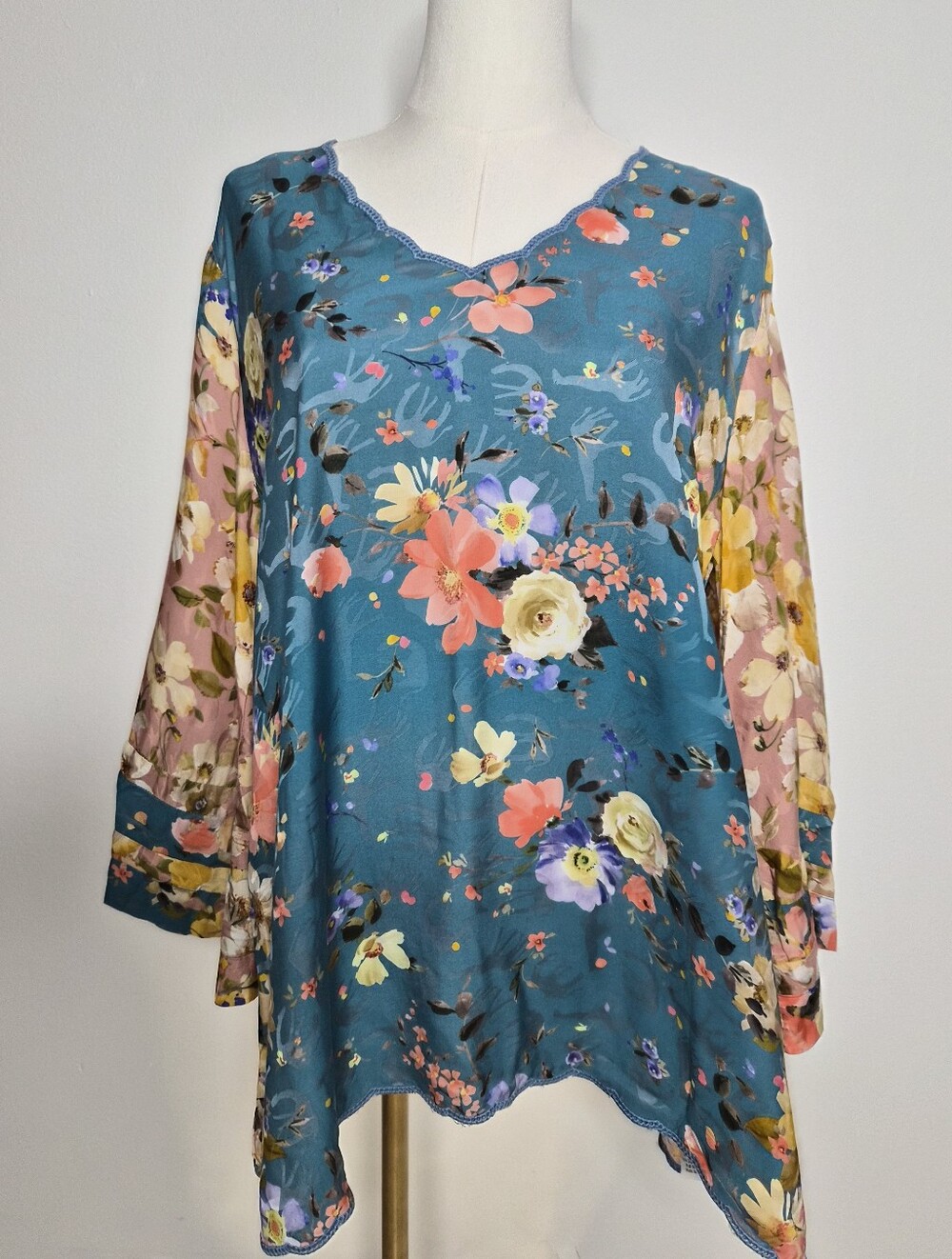 Johnny Was Ilene Top Kimono Sleeve Floral Mixed Print Crochet Trim Size S